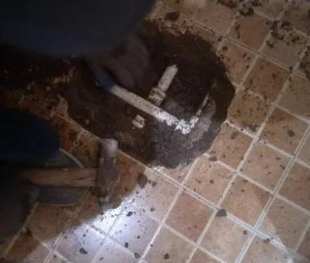 通海卫生间漏水维修公司为您分享下卫生间渗水如何处理及注意事项